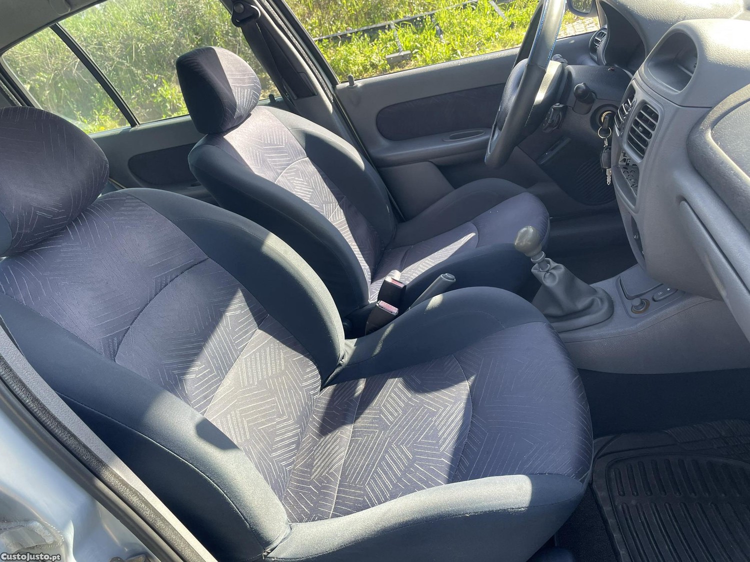 Renault Clio 1.2 16v — fotografia 4