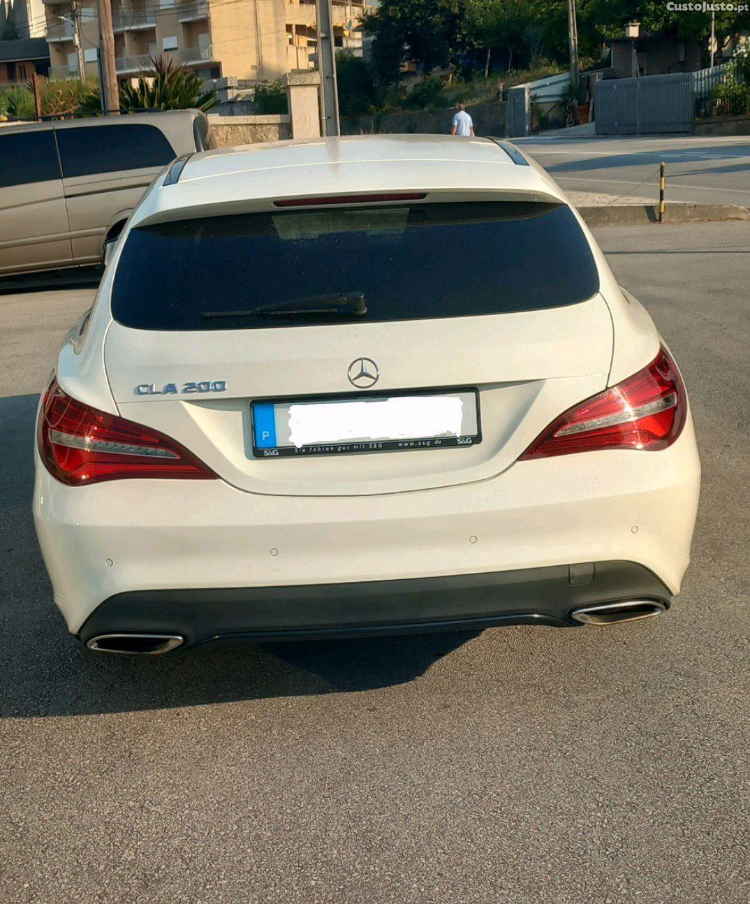 Mercedes-Benz CLA 200 shooting brake - 17 foto 4