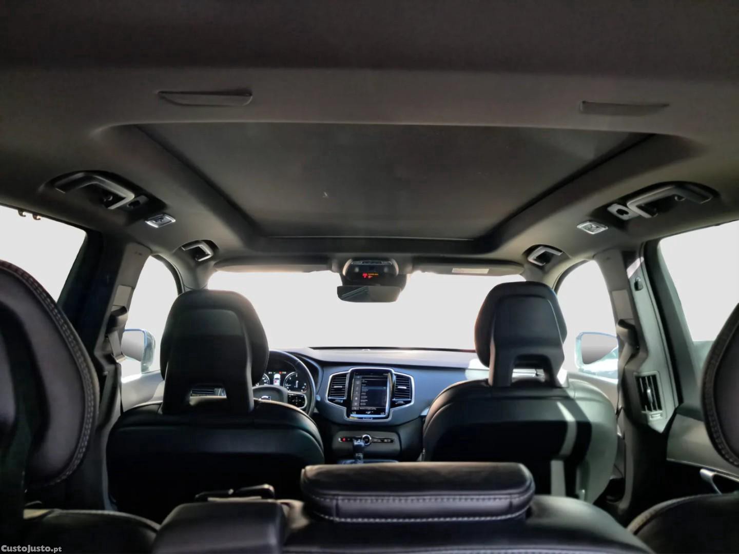 Volvo XC 90 2.0 D4 Momentum — fotografia 13