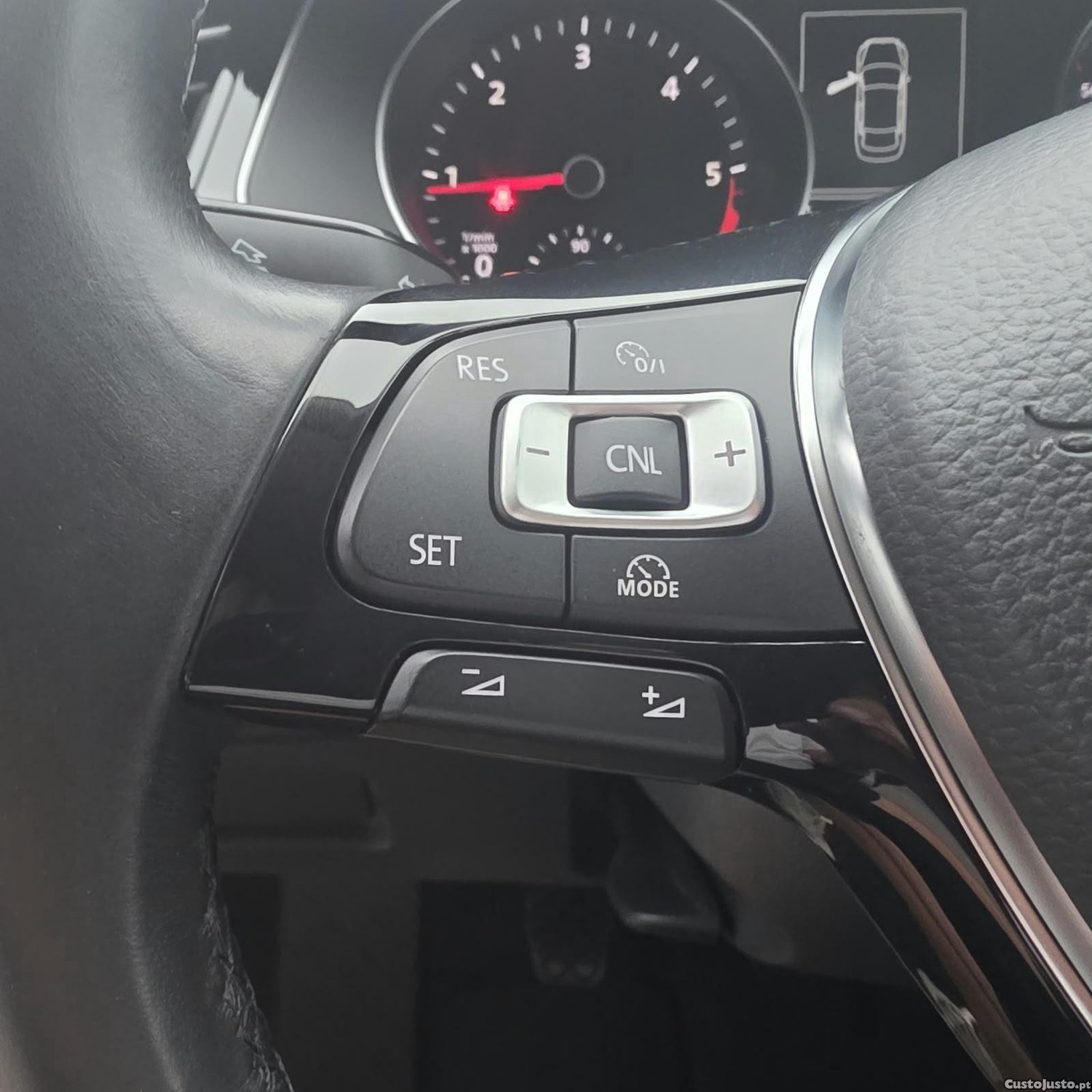 Volkswagen Passat 2.0 TDi Confortline — fotografia 5