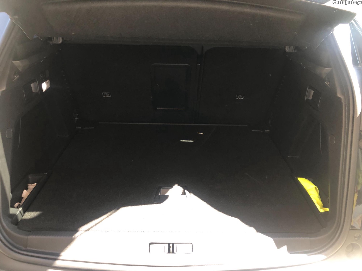 Peugeot 3008 GT Line 130 CV Teto Panorâmico - 20 foto 4