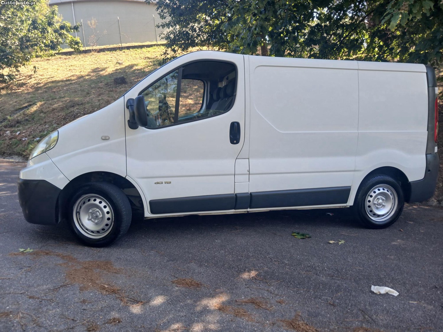 Renault Trafic 2.0 dci 115 — fotografia 7