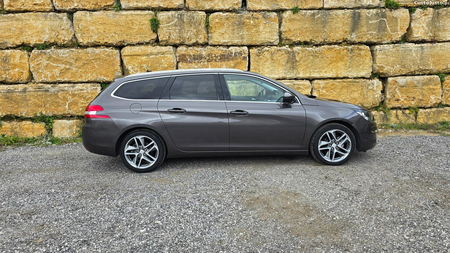Peugeot 308 SW 1.6 BlueHDi Allure J17 — photo 4