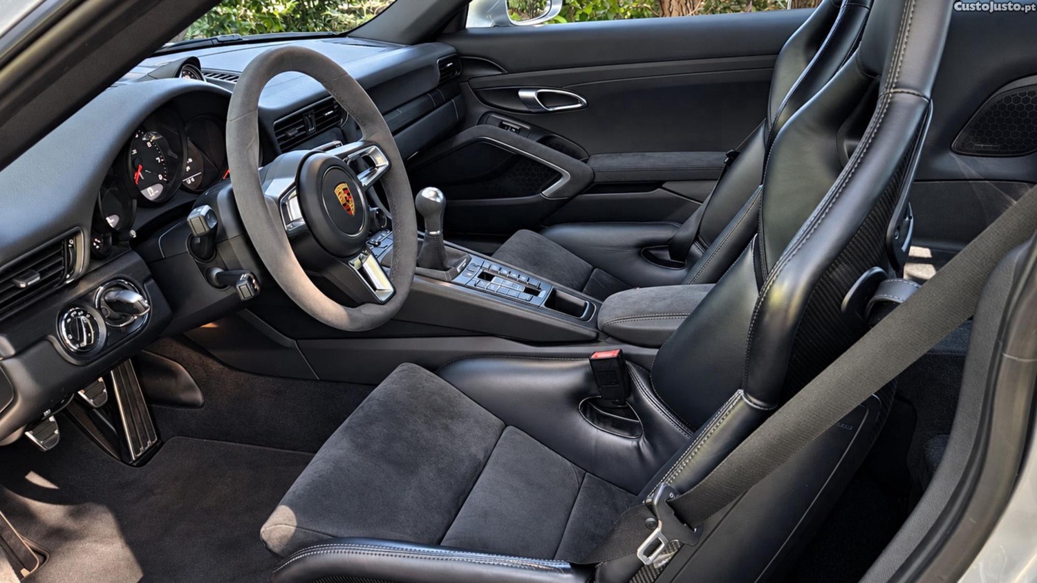 Porsche 911 991.2 Carrera GTS - Manual — fotografia 9