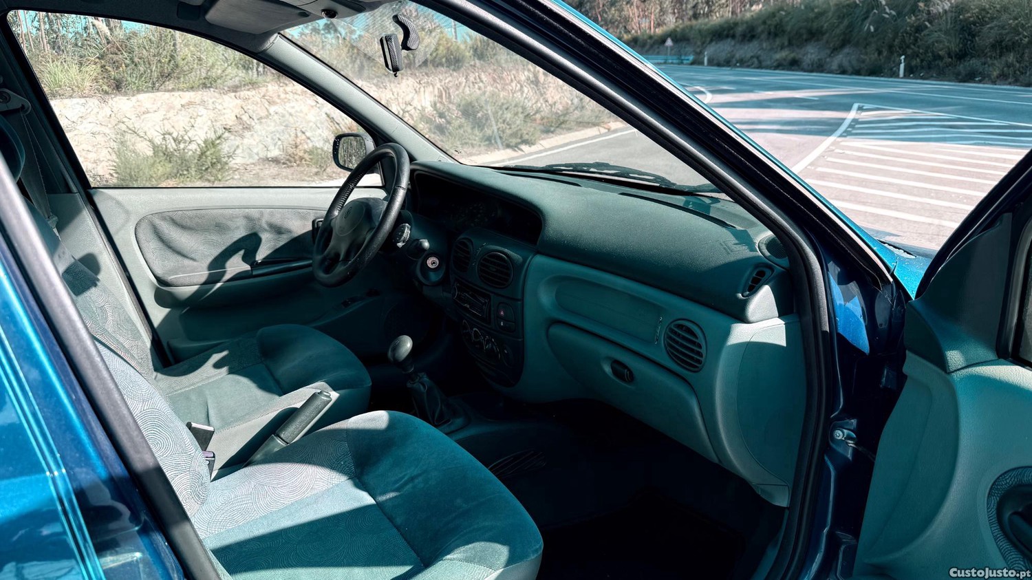 Renault Mégane 1.4 Symbol — fotografia 5