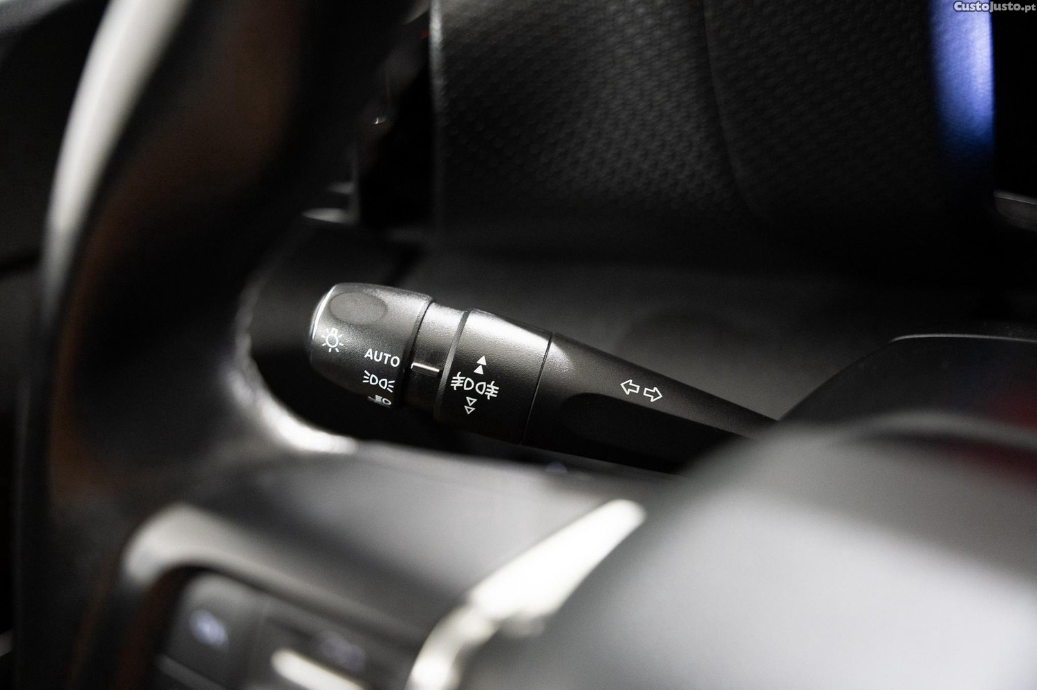 Citroën C4 1.2 PureTech Feel Pack — fotografia 17