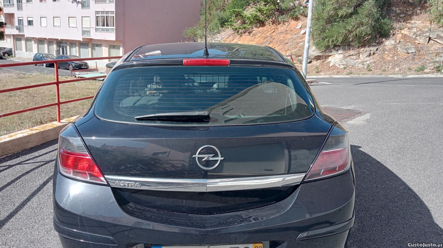 Opel Astra 1.3cdti — fotografia 3