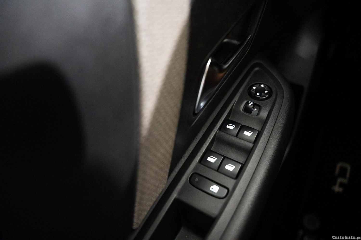 Citroën C4 1.2 PureTech Feel Pack — fotografia 4