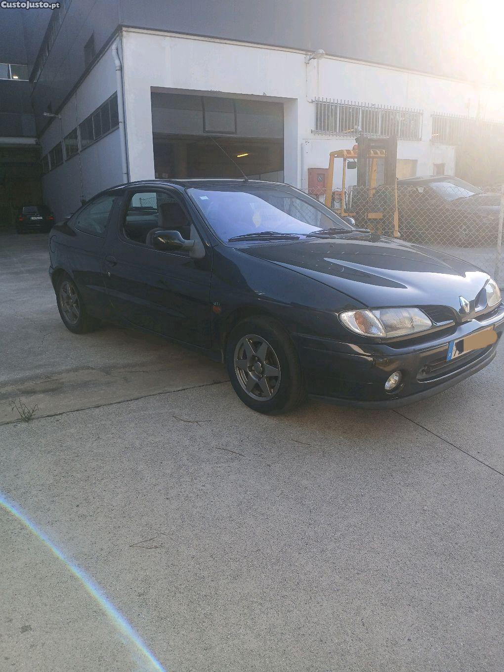 Renault Mégane coupe 1.9 dti — photo 2