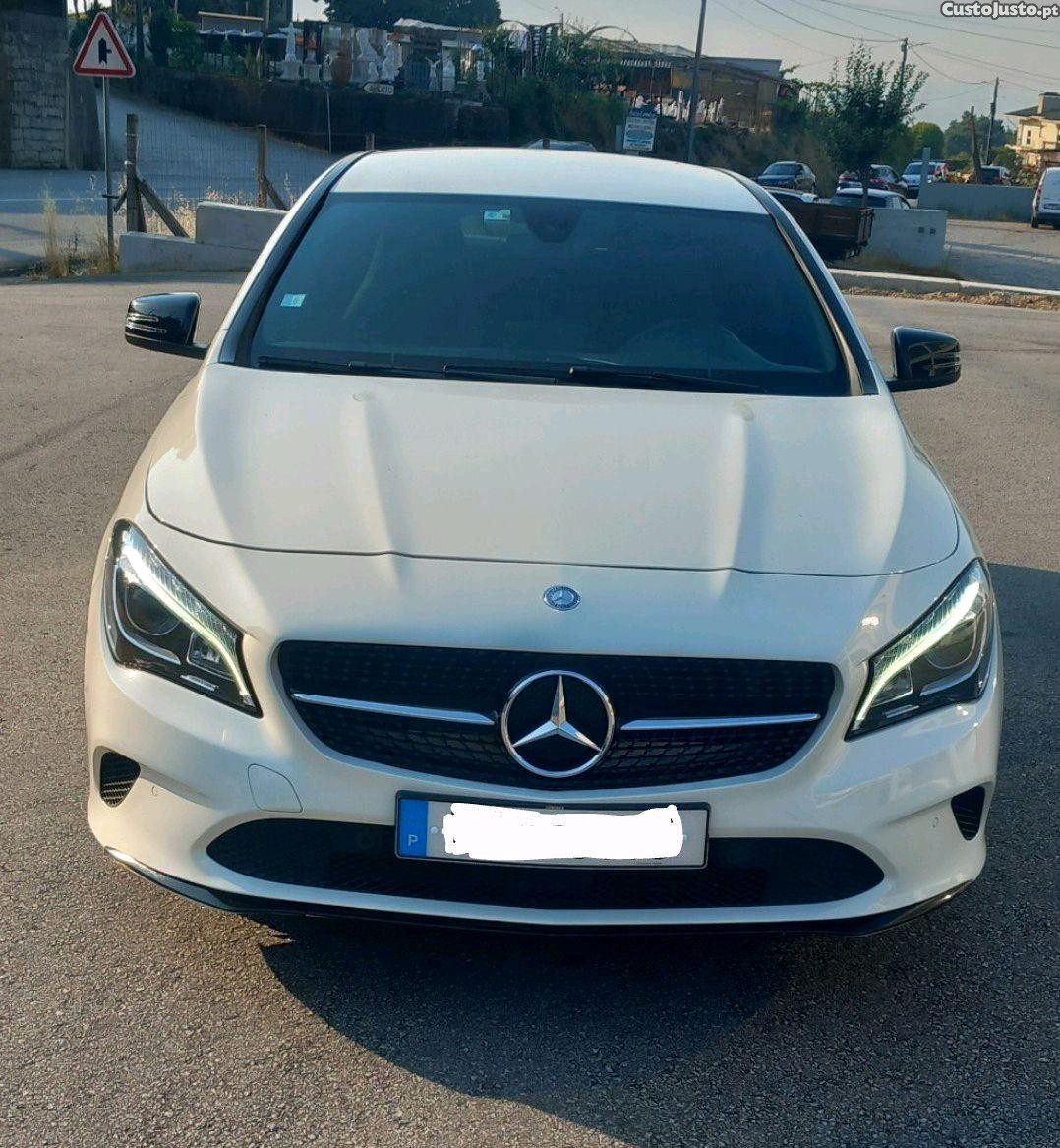 Mercedes-Benz CLA 200 shooting brake - 17 foto 3