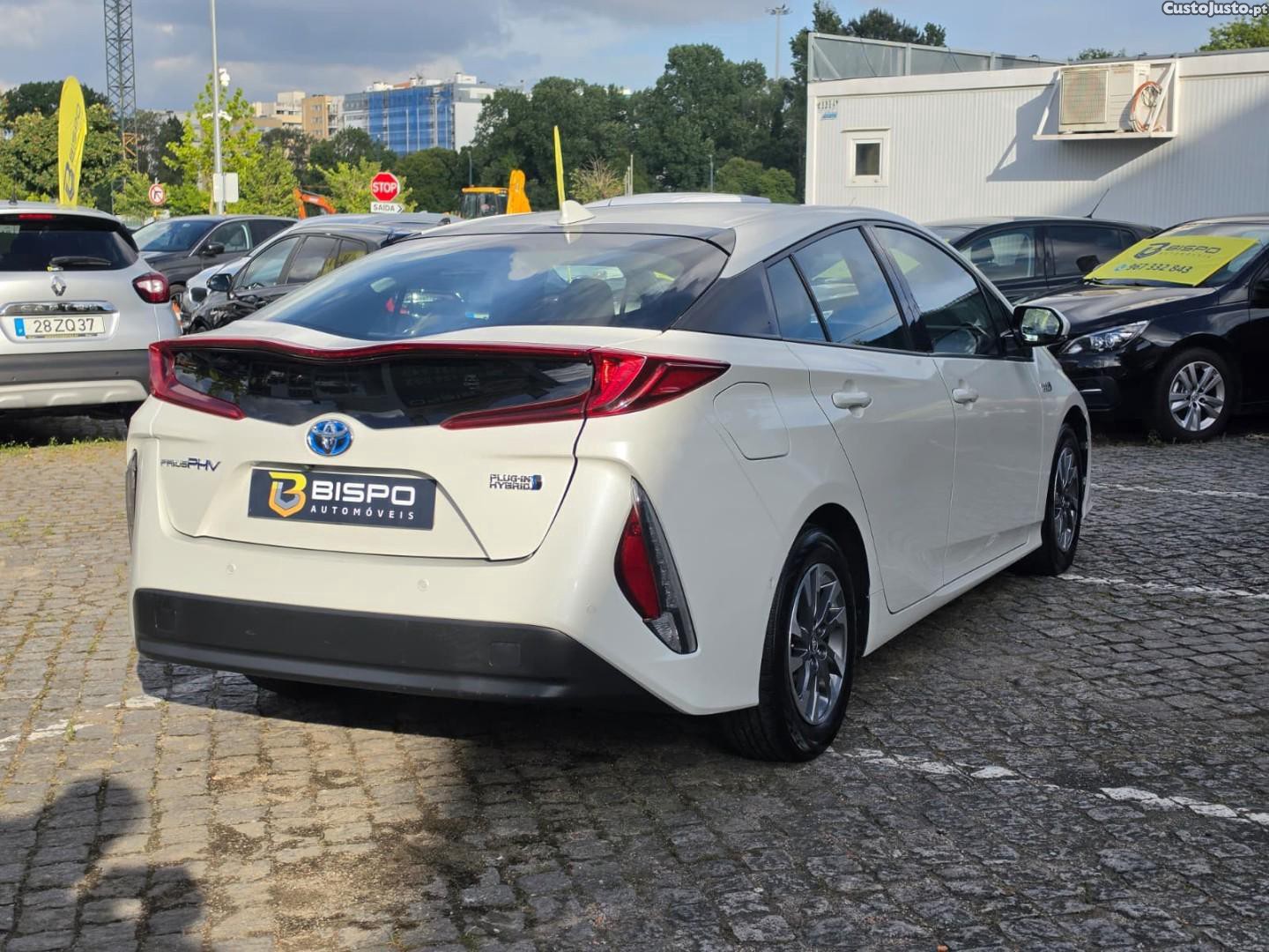 Toyota Prius 1.8 Plug-In Luxury Pele — fotografia 14