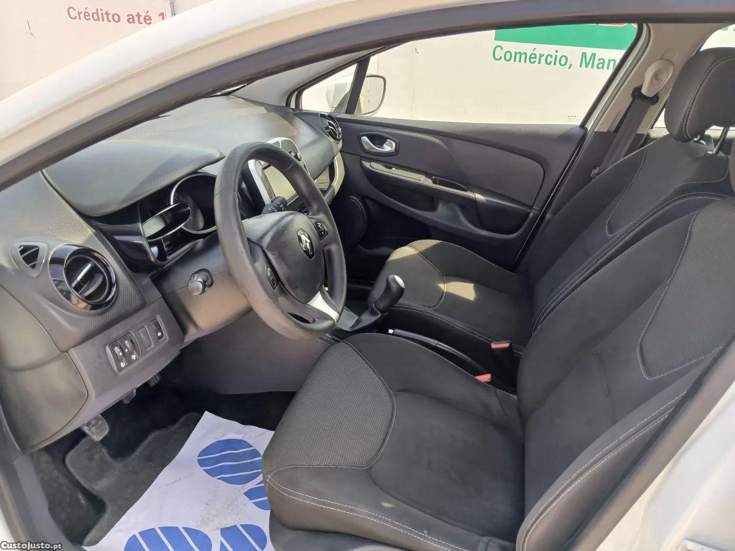 Renault Clio 1.5 dci confort — fotografia 11