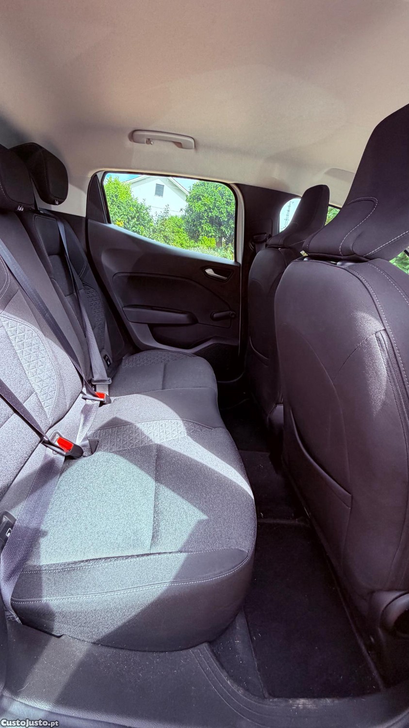 Renault Clio 1.5 dCi 2020 — fotografia 10