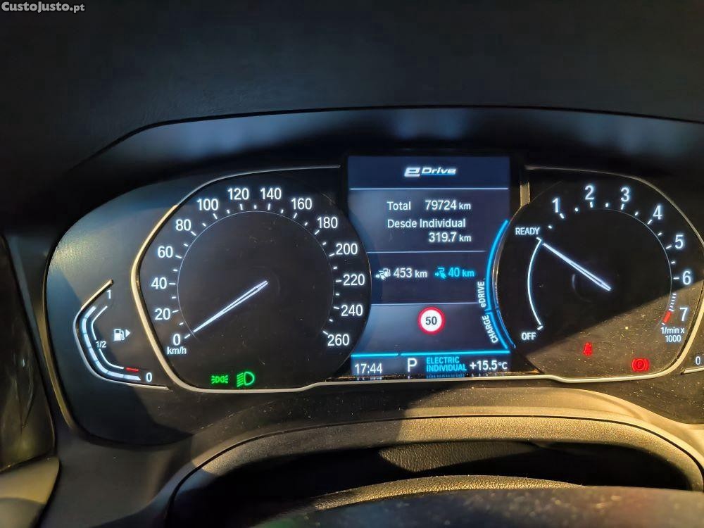 BMW 330 e — fotografia 2
