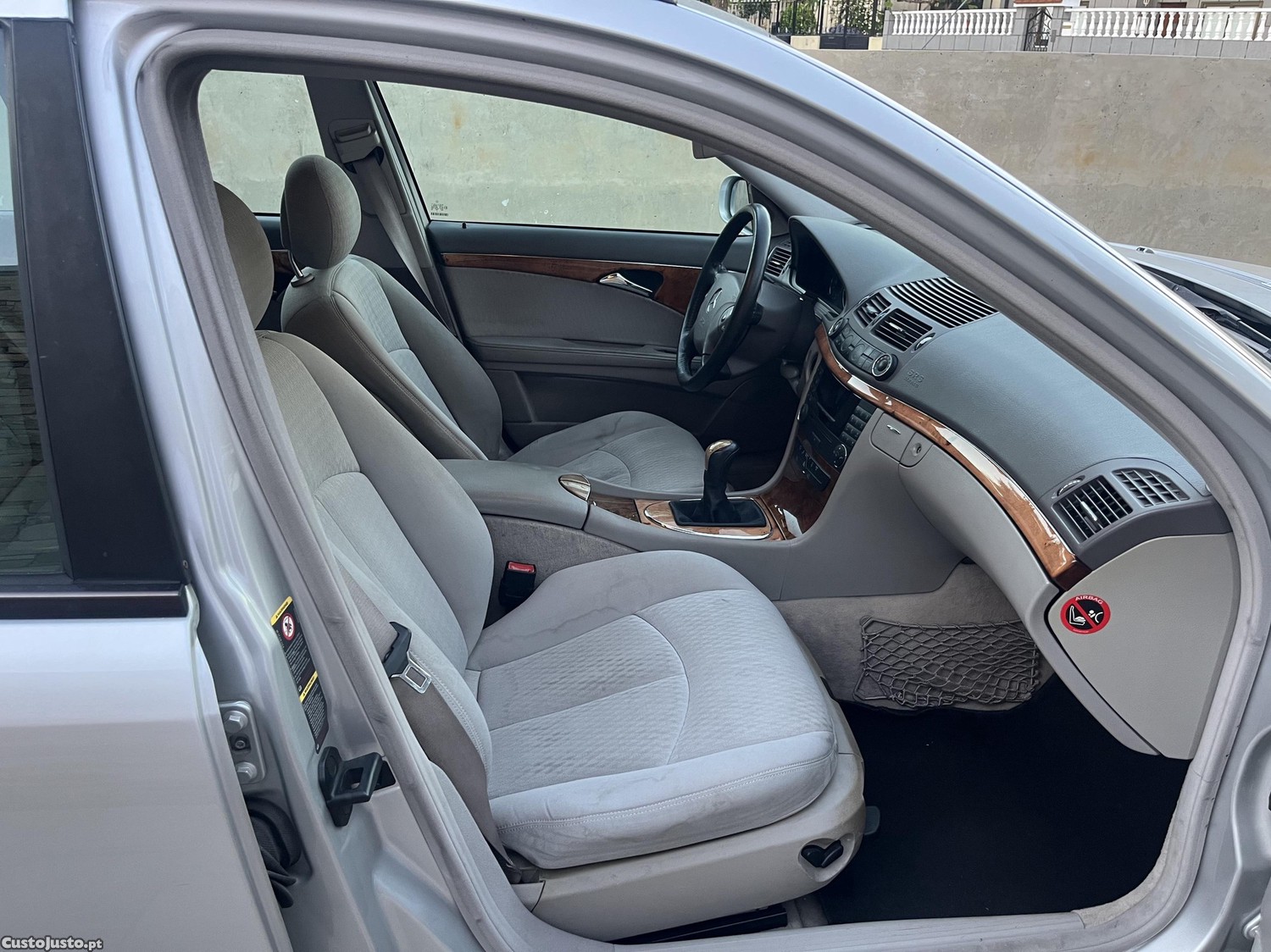 Mercedes-Benz E 220 Elegance — fotografia 7