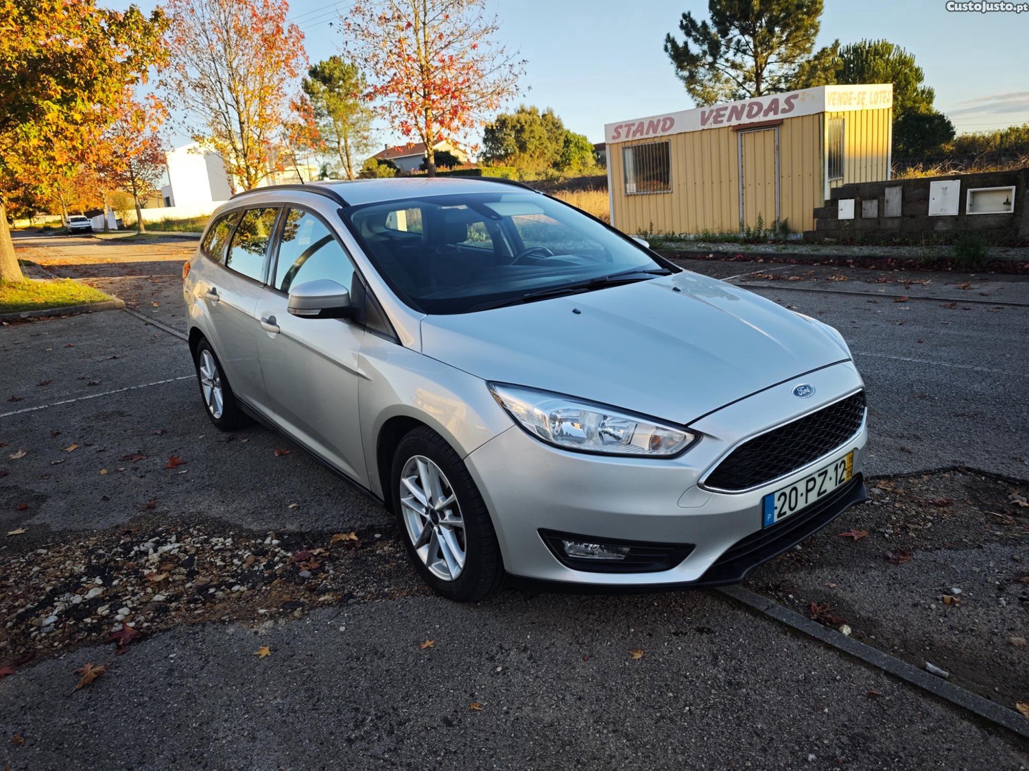 Ford Focus SW — photo 4