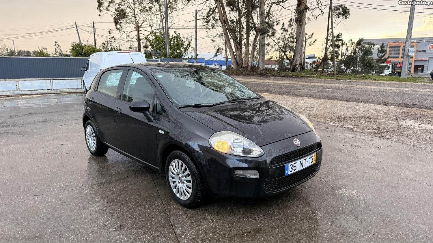 Fiat Punto 1.2 de 2013 - 13 foto 2