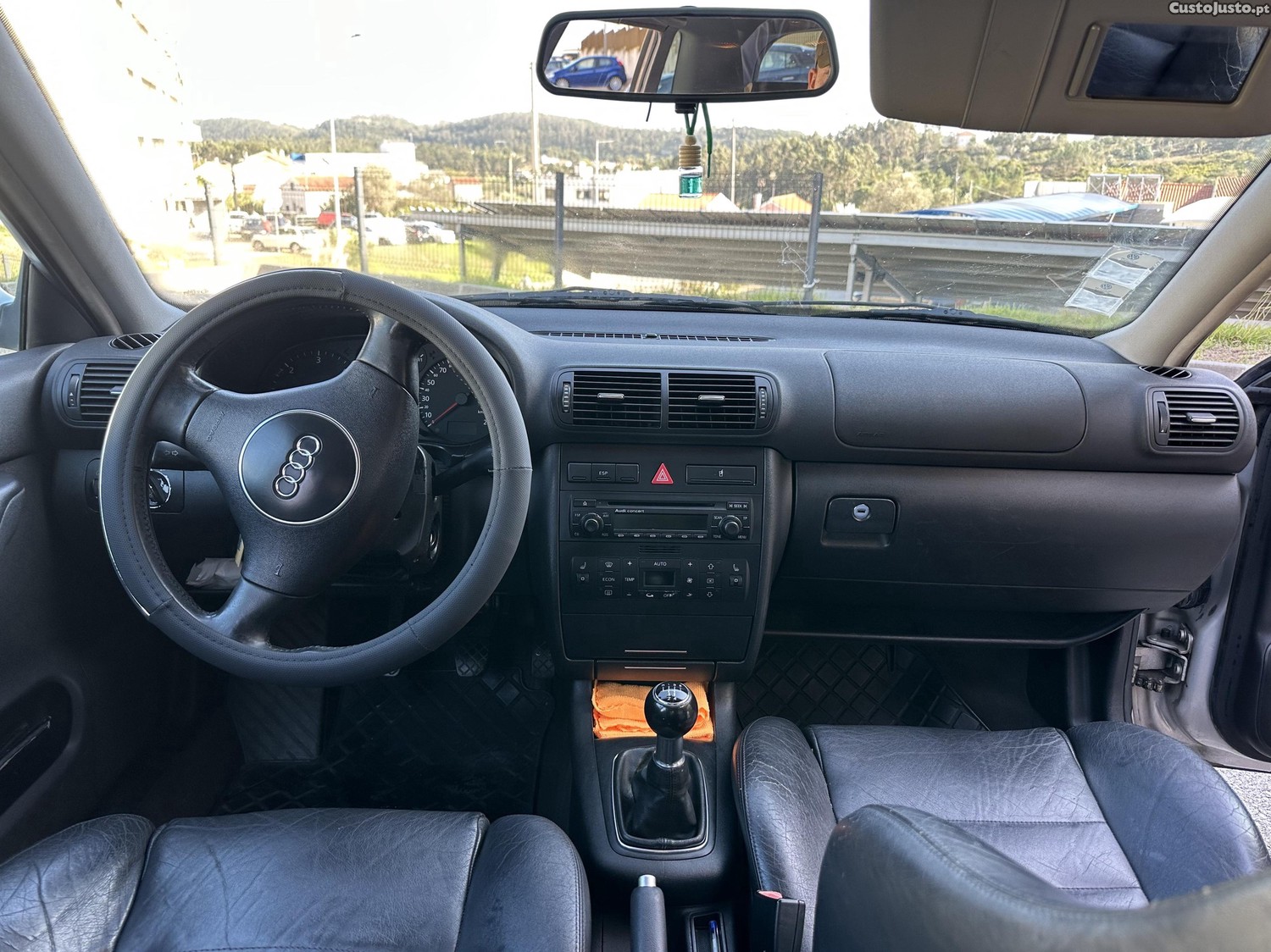Audi A3 1.9 TDI PD 2002 — fotografia 4