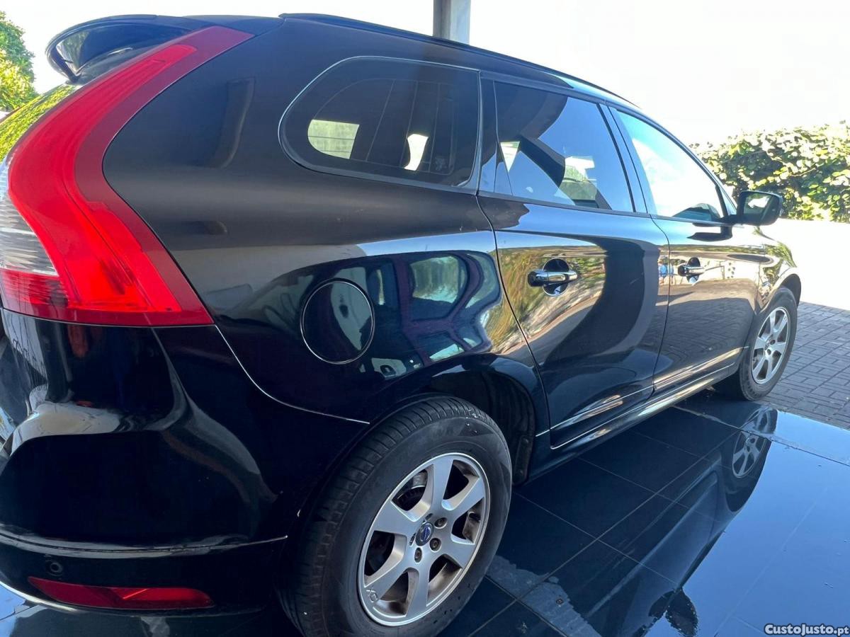 Volvo XC60 Summum — photo 3