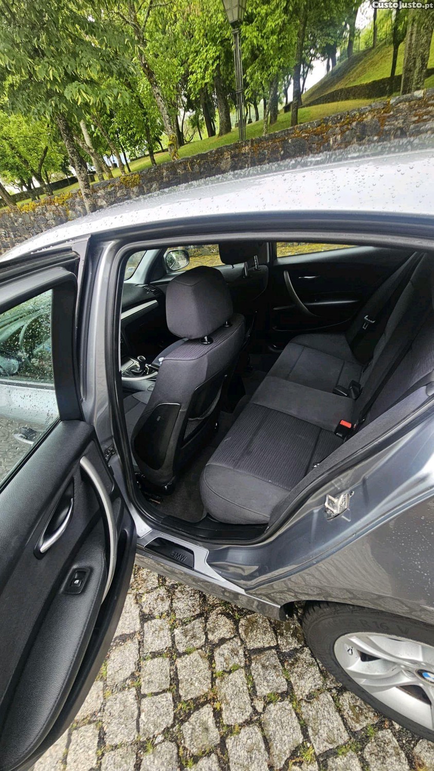 BMW 118 D 2.0 TB — fotografia 5