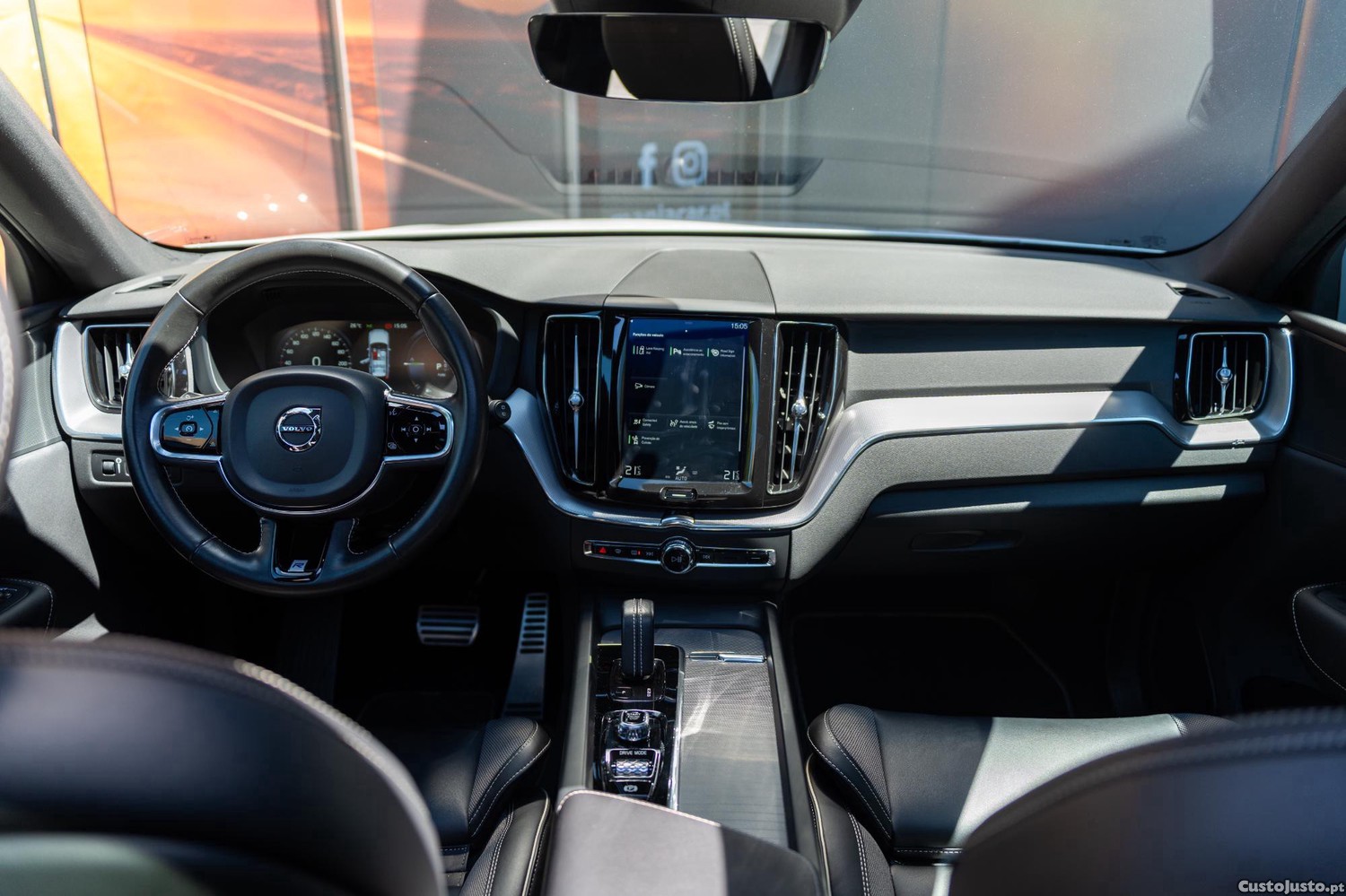 Volvo XC 60 R-Design T8 twin engine — fotografia 9