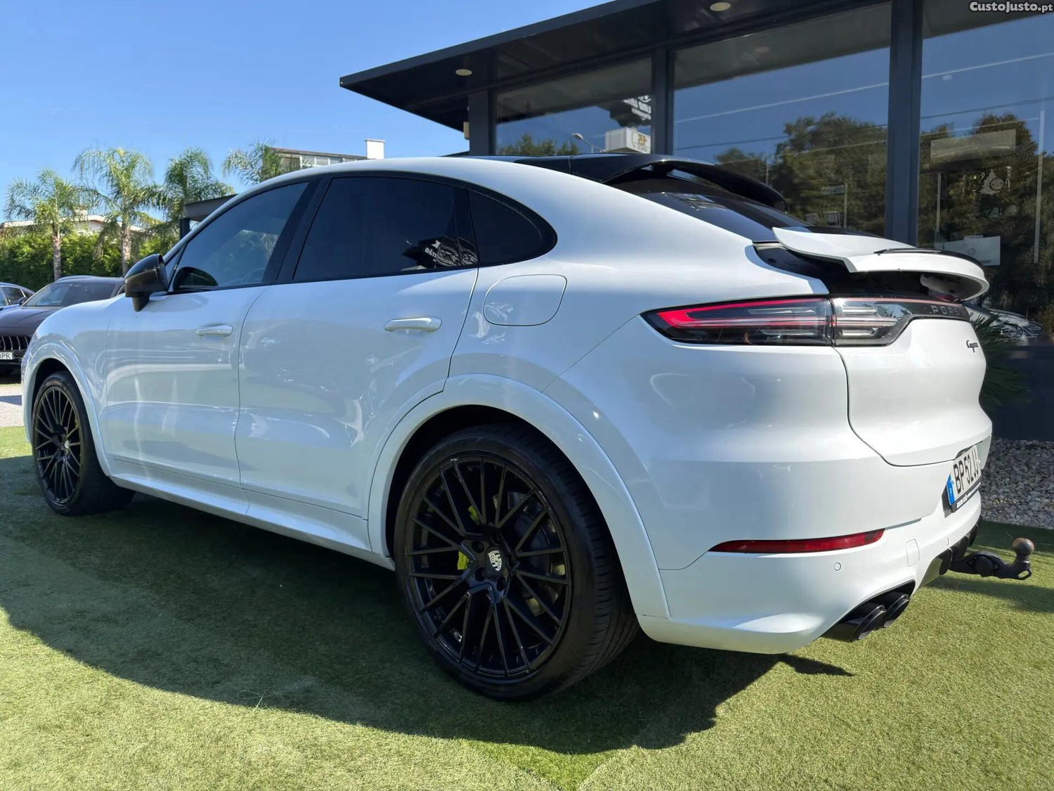 Porsche Cayenne E-Hybrid Tiptronic S — fotografia 15