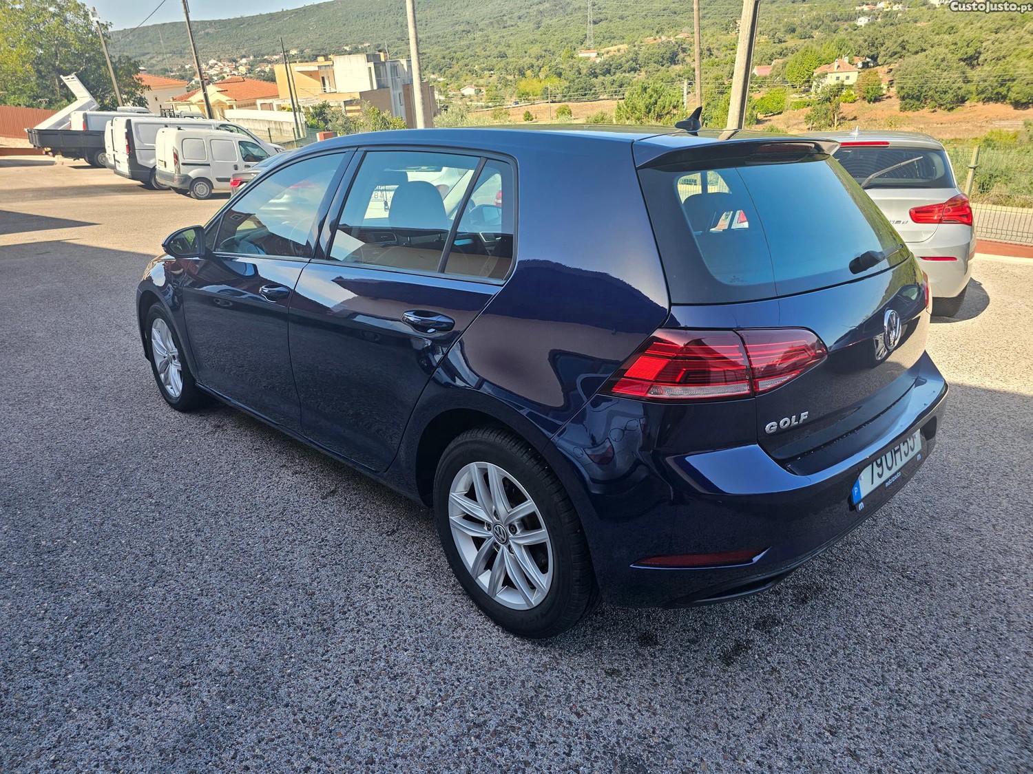 Volkswagen Golf VII 1.6TDI — fotografia 11