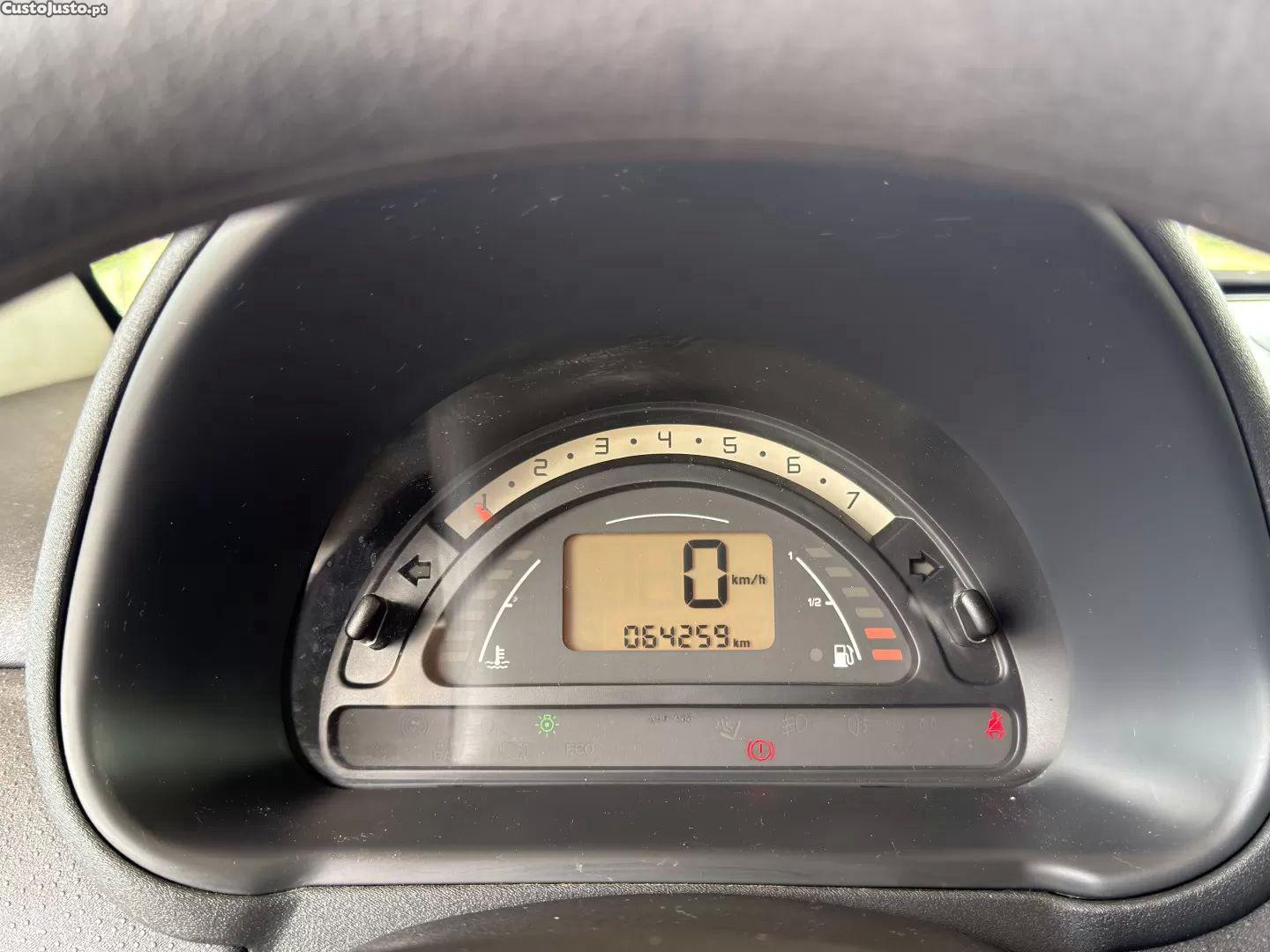 Citroën C2 1.1 — fotografia 5