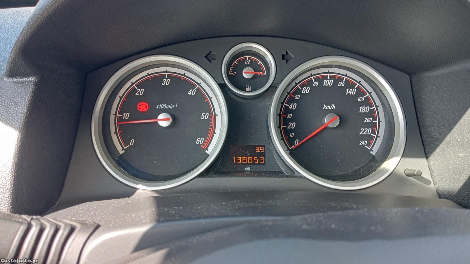 Opel Astra 1.3cdti — fotografia 2
