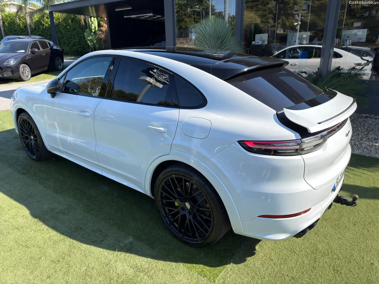 Porsche Cayenne E-Hybrid Tiptronic S — fotografia 14