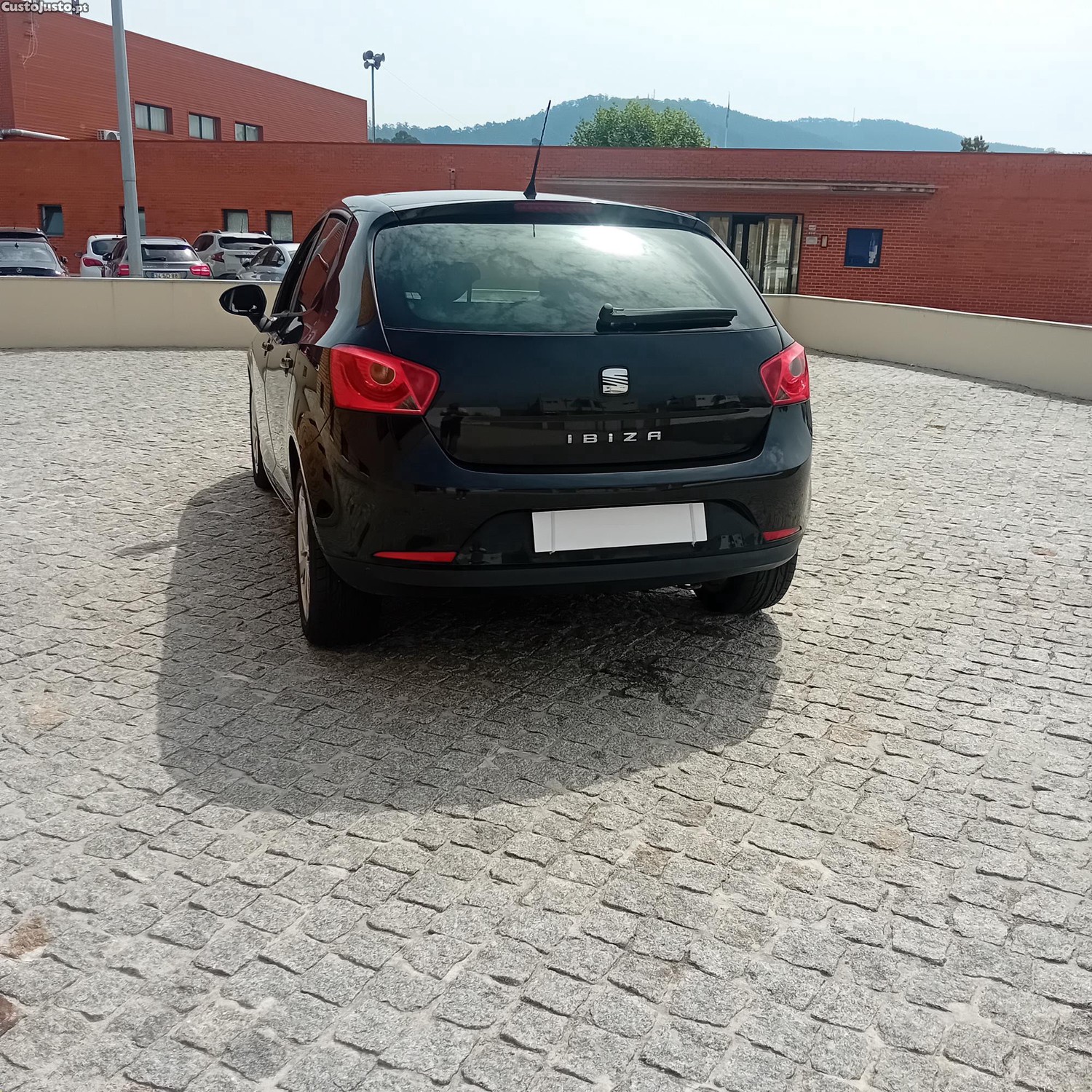 SEAT Ibiza 1.2 Style gasolina 2011 — fotografia 5