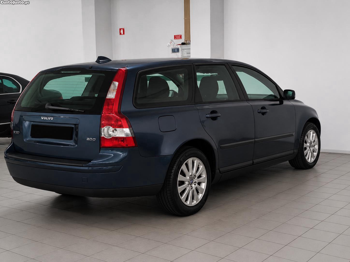 Volvo V50 2.0d Momentum — fotografia 5