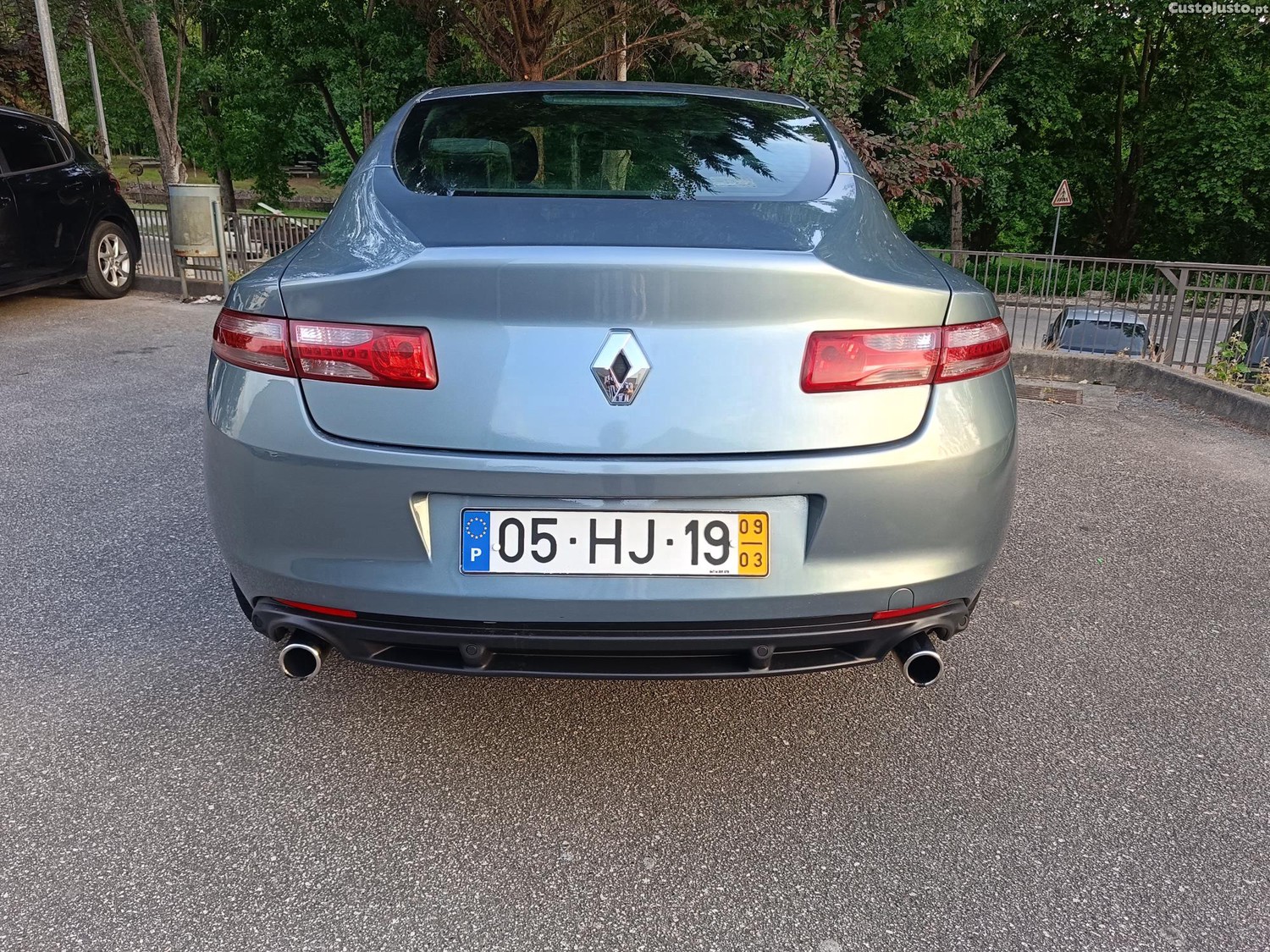 Renault Laguna Coupé 3.0 V6 DCI — fotografia 3