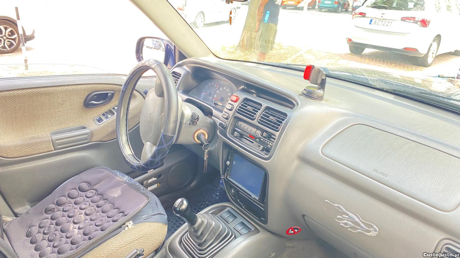 Suzuki Grand Vitara suv — photo 5