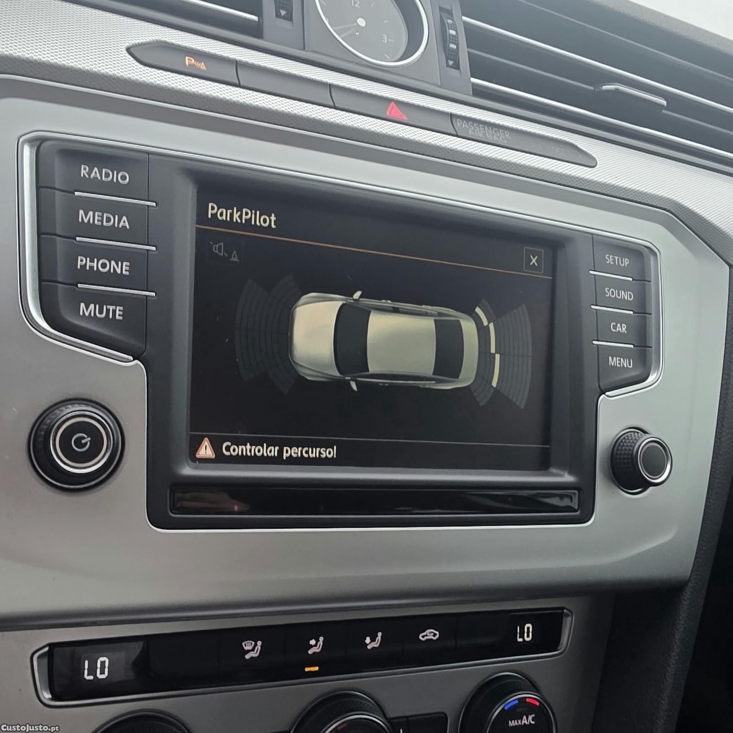 Volkswagen Passat 2.0 TDi Confortline — fotografia 2