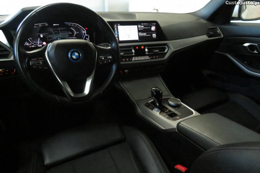 BMW 320 e Corporate Edition — fotografia 24