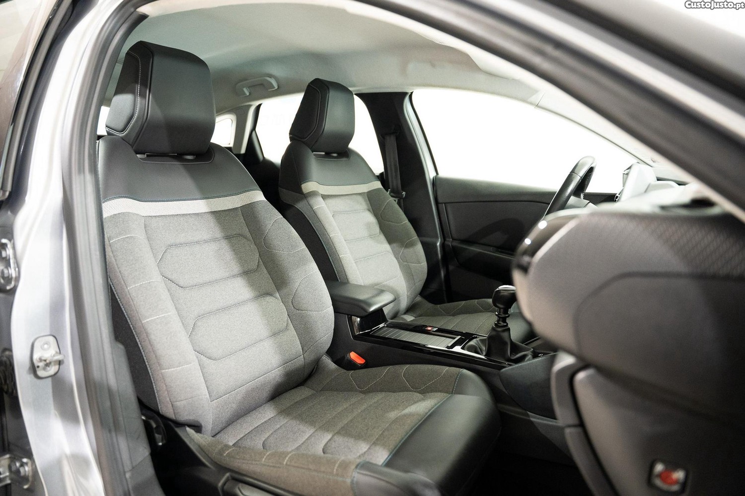 Citroën C4 1.2 PureTech Feel Pack — fotografia 3