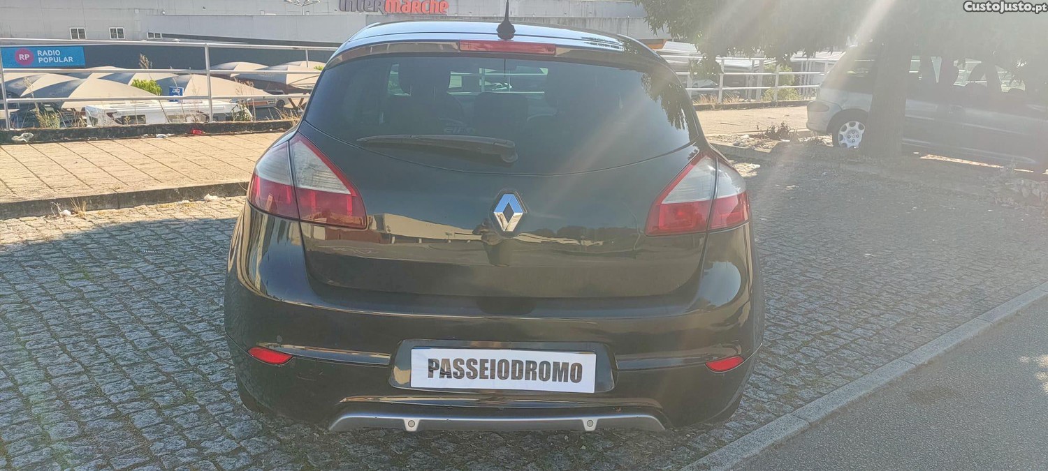 Renault Mégane GT LINE 1.5 dCi - 09 foto 2