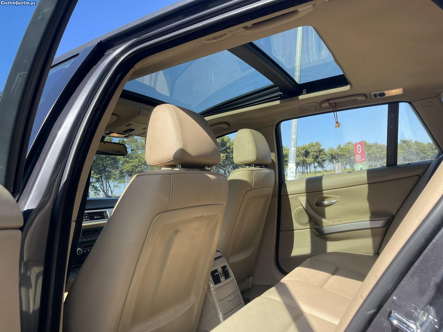 BMW 320 D — fotografia 6