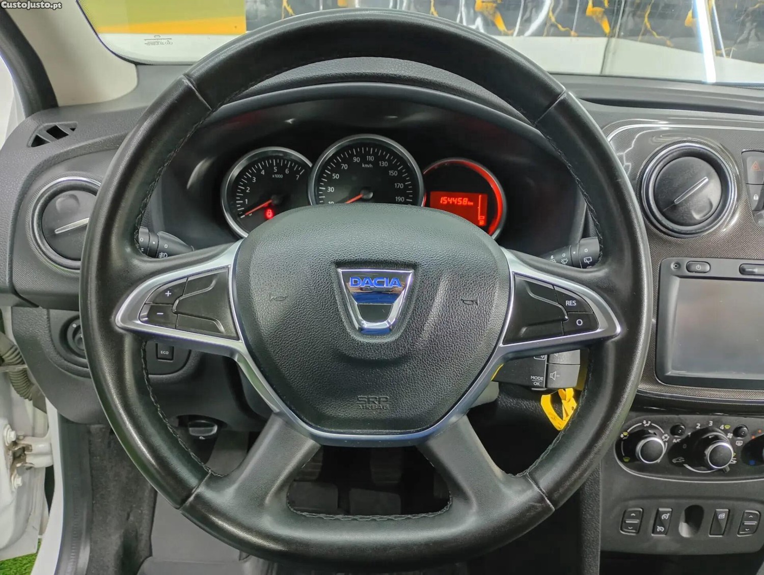 Dacia Logan 0.9 TCe Comfort Bi-Fuel — fotografia 10