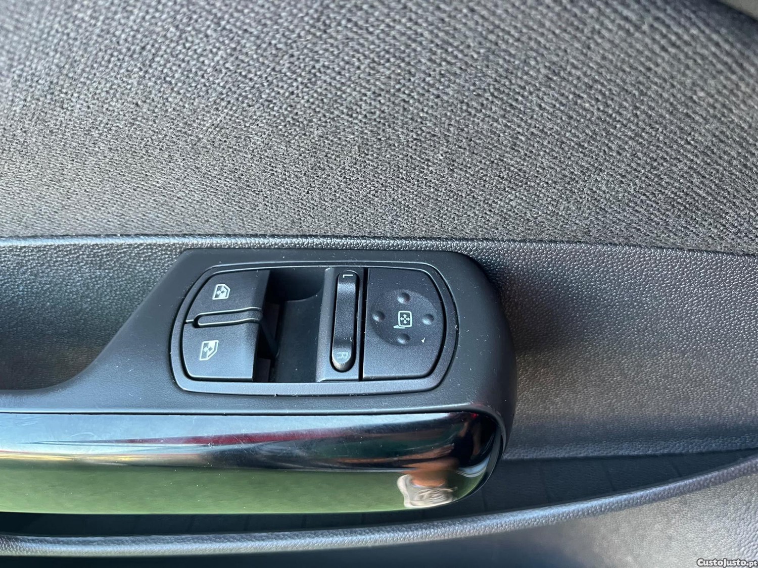 Opel Corsa 1.2 | POUCOS KM's — fotografia 8
