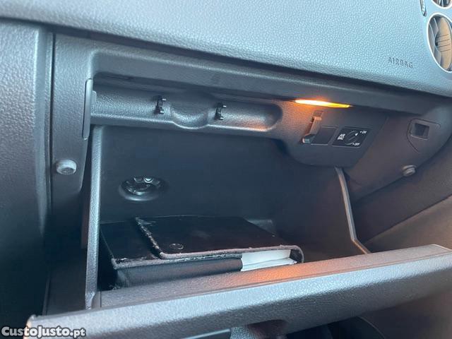 Volkswagen Golf Plus 1.6TDI Confort — fotografia 7