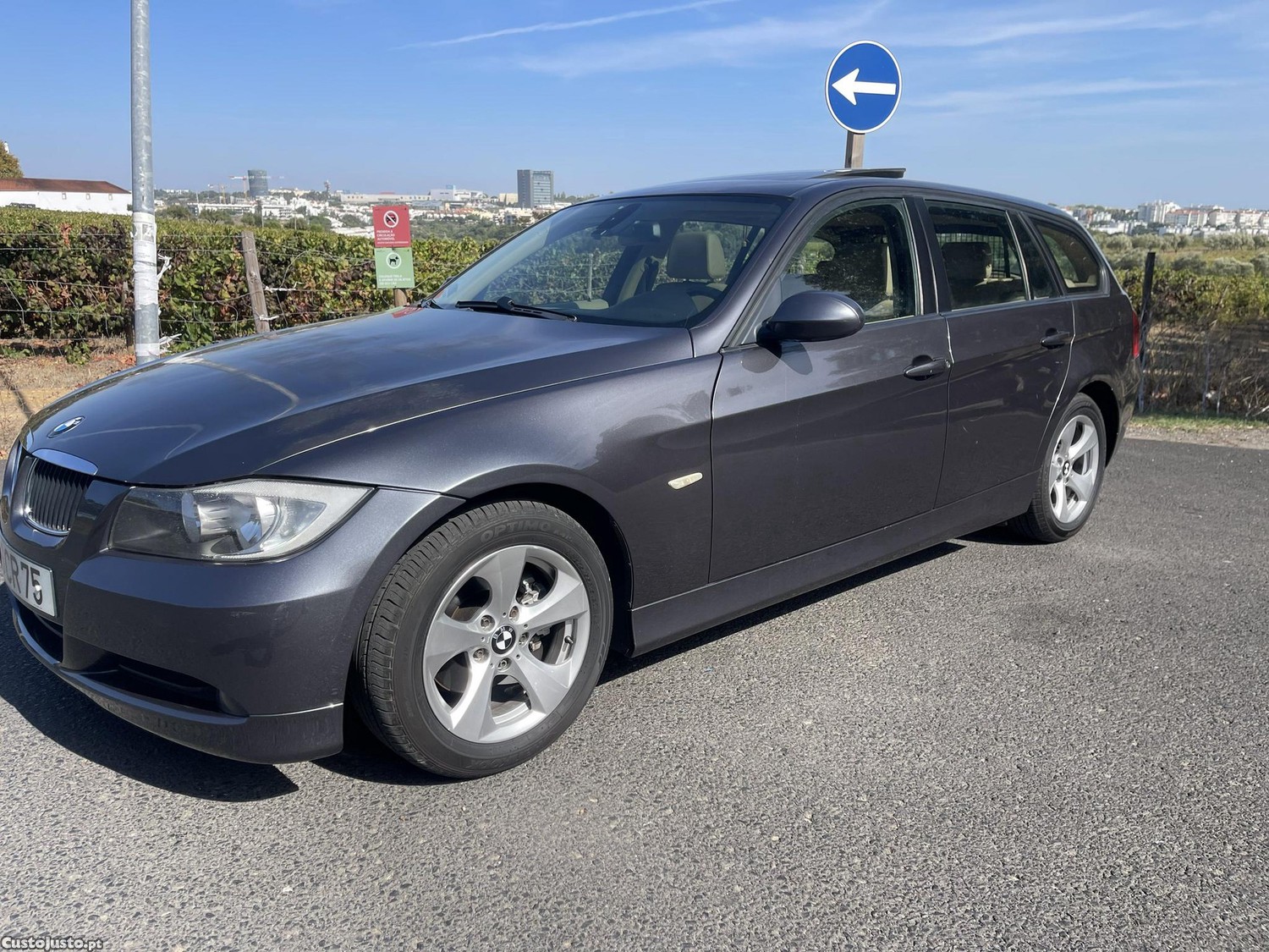 BMW 320 D — fotografia 8