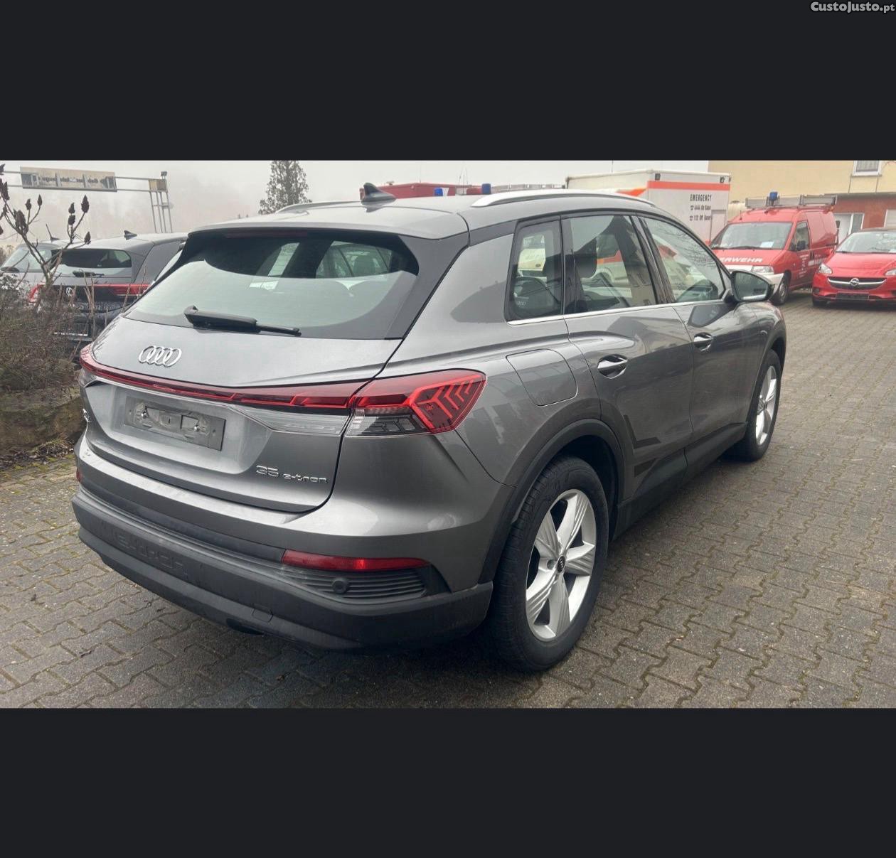 Audi Q4 Etron — fotografia 4