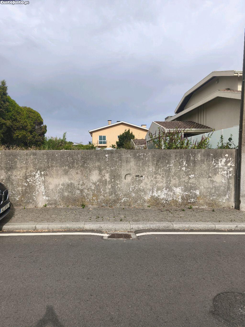 Land for sale in Vila Nova de Gaia, Portugal — €214,000