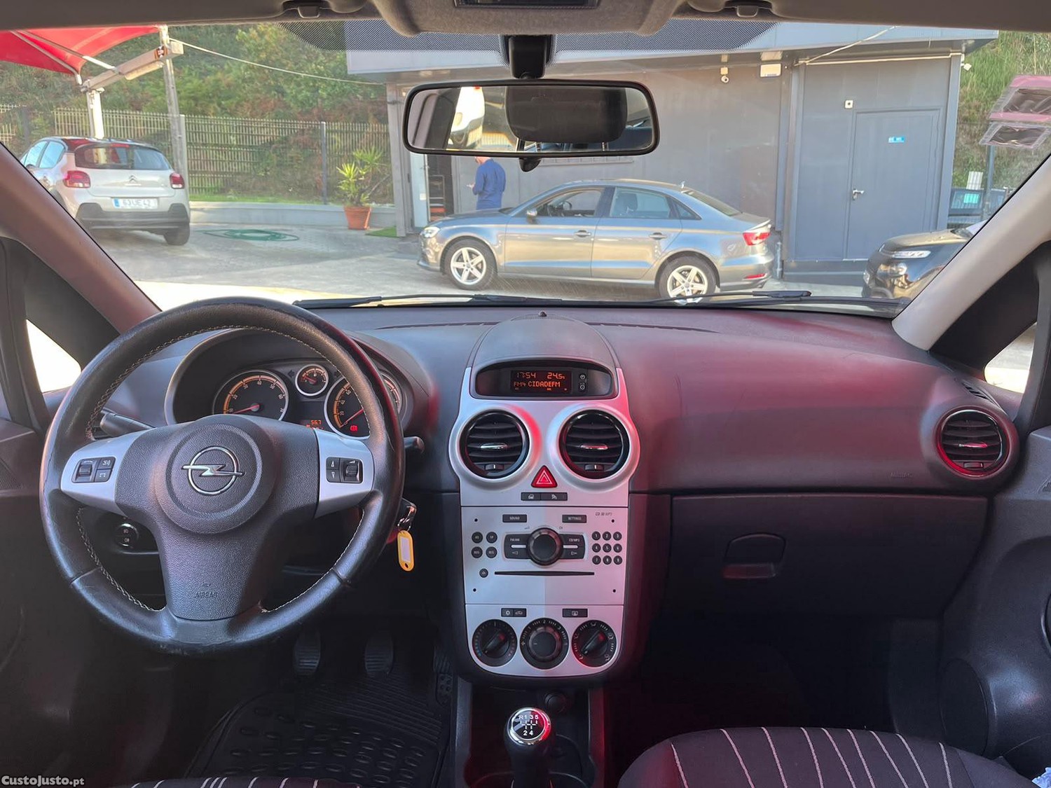 Opel Corsa 1.2 | POUCOS KM's — fotografia 9