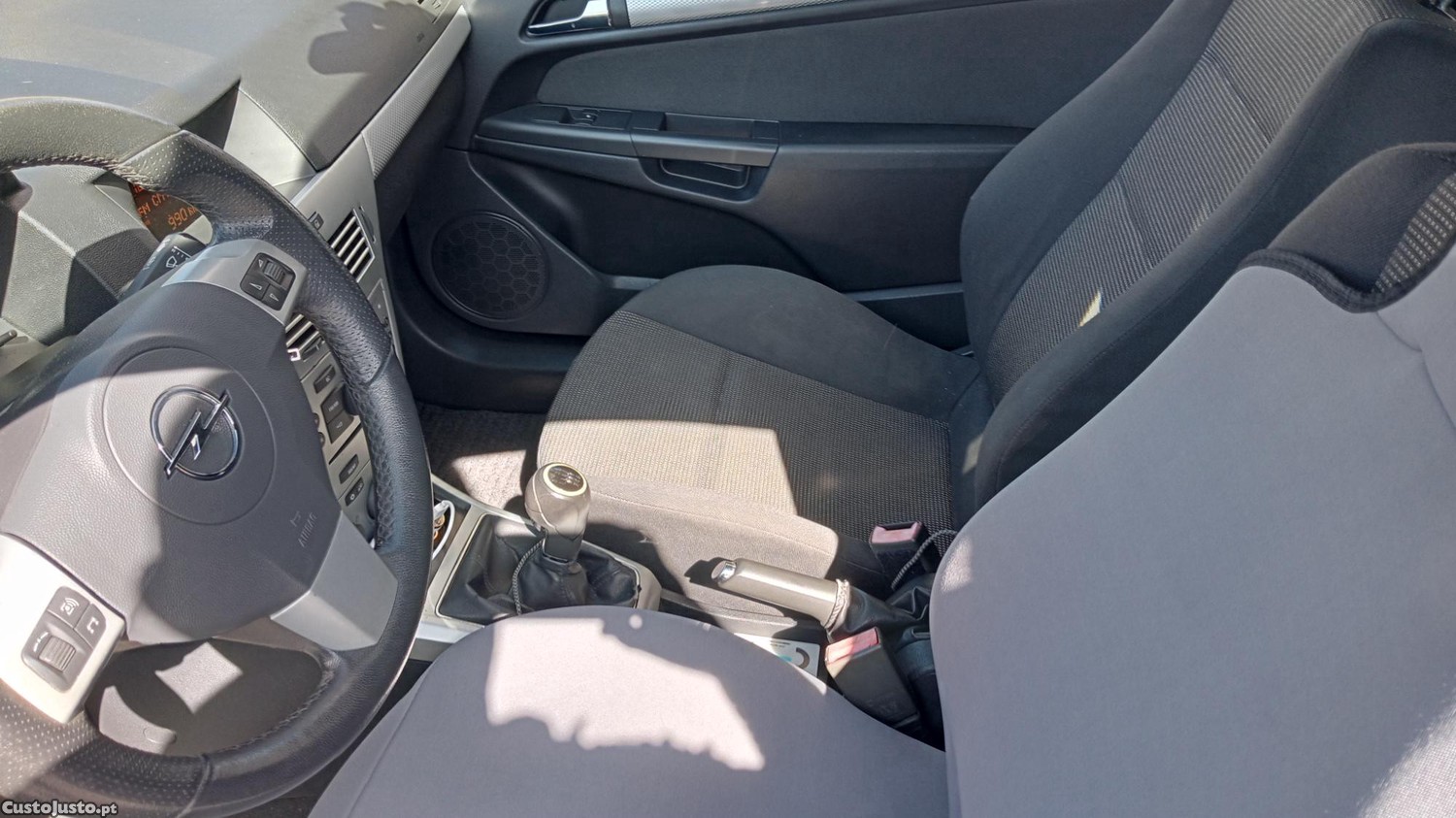 Opel Astra 1.3cdti — fotografia 5
