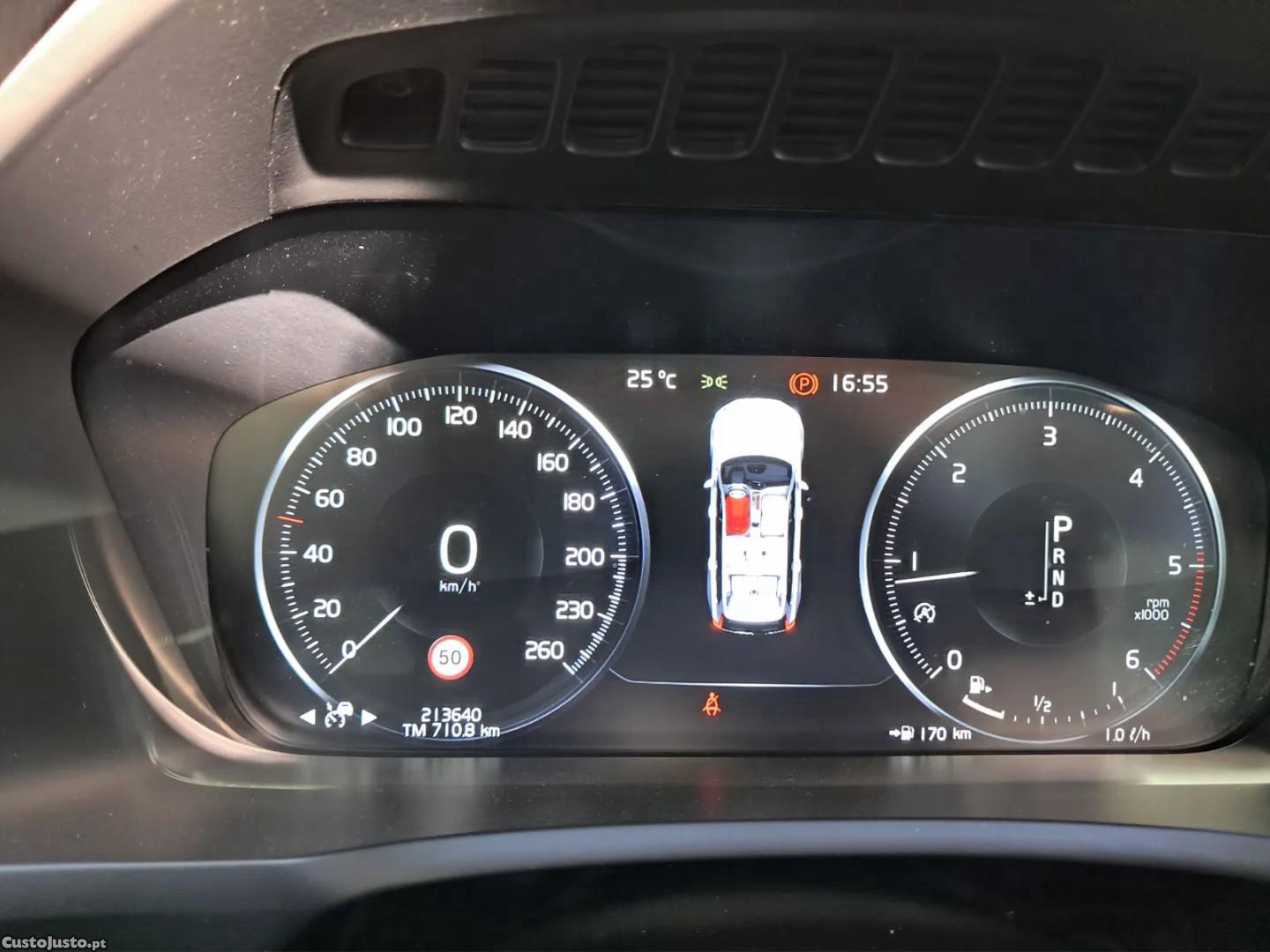 Volvo XC 90 2.0 D4 Momentum — fotografia 6
