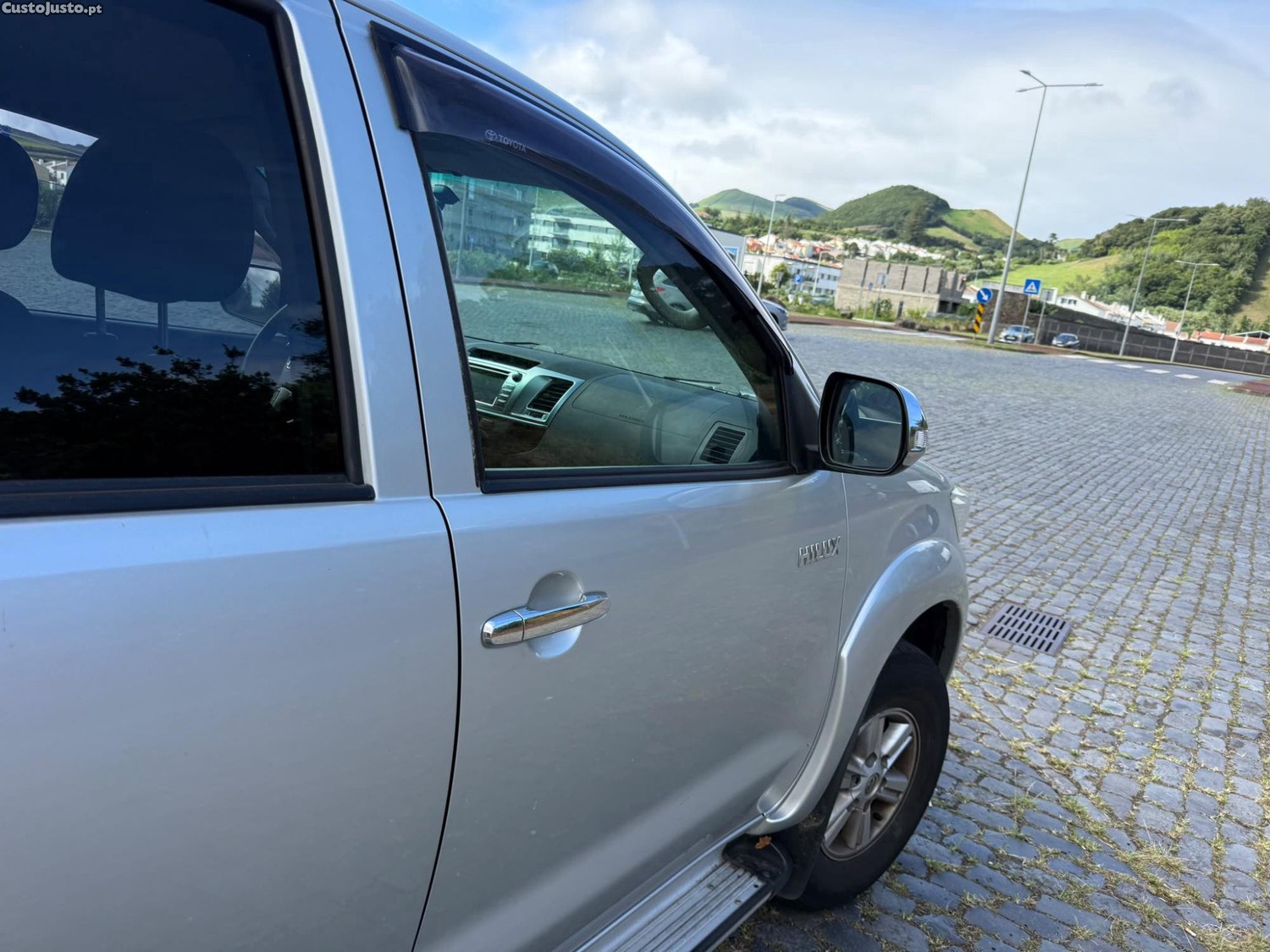 Toyota Hilux D-4D Tracker - 14 foto 3