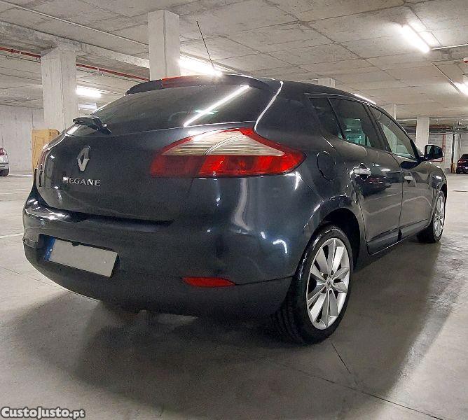 Renault Mégane Luxe 1.5 dCi Hatchback Coupe - 09 — photo 3